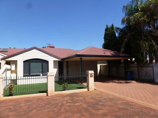 feature property - 52A O'Connor Street, SOMERVILLE  6430