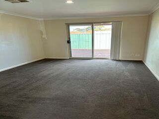 feature property - 4/5 Great Eastern Highway, SOMERVILLE  6430