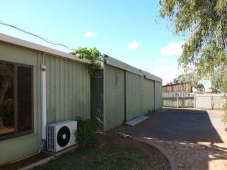 FAMILY HOME WITH HUGE SHED