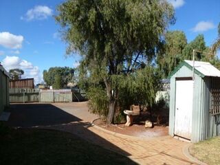 FAMILY HOME WITH HUGE SHED