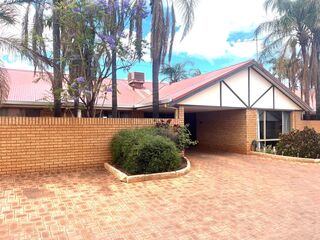 LOCK & LEAVE IN THE CBD