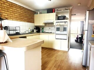 LOCK & LEAVE IN THE CBD