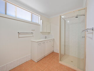 THE BOLD & THE BEAUTIFUL