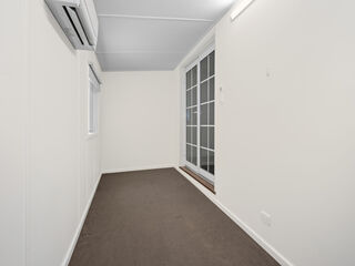 THE BOLD & THE BEAUTIFUL