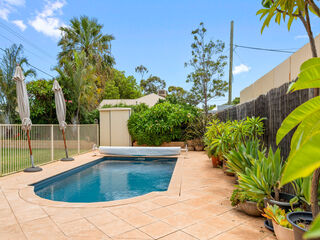 CHARMING CHARACTER HOME