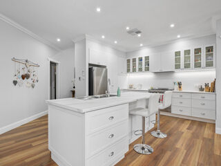 CHARMING CHARACTER HOME